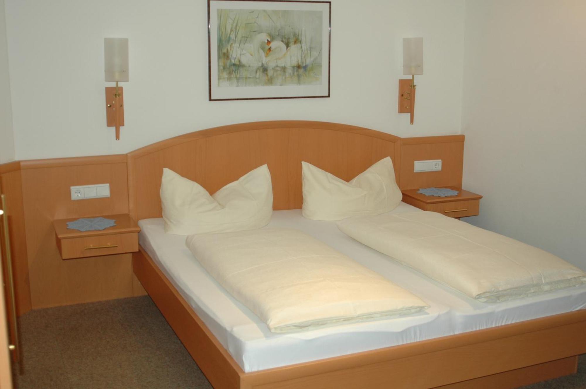 Hotel Garni Jennewein Mayrhofen Habitación foto