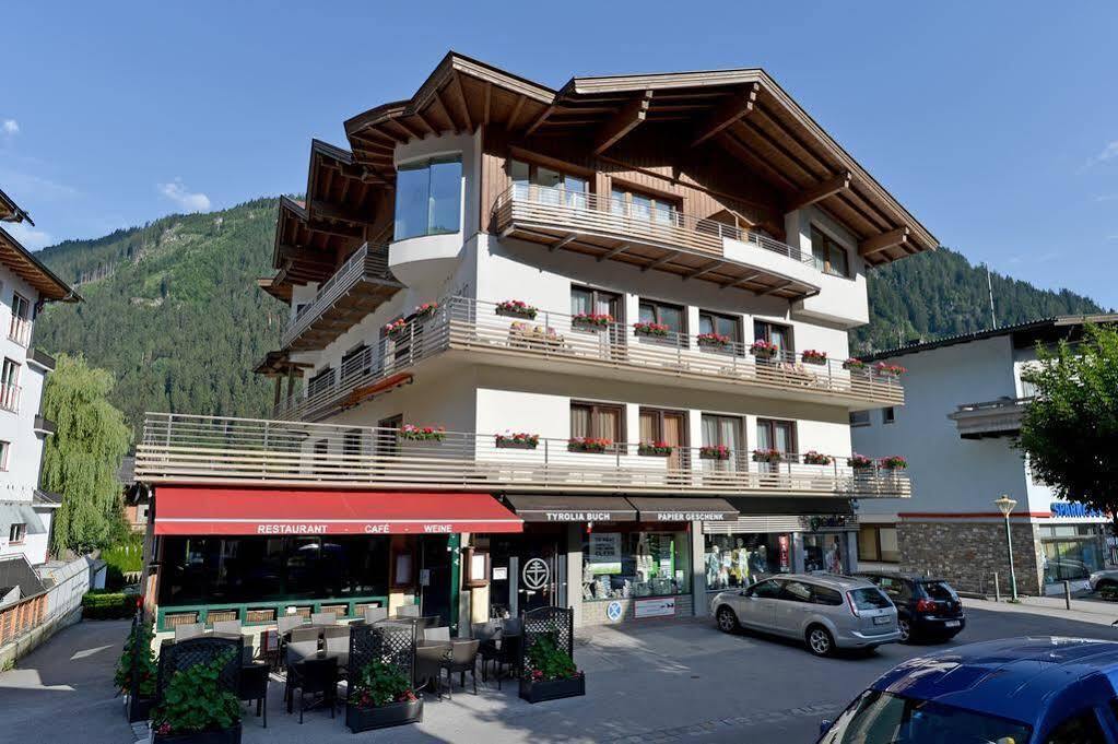 Hotel Garni Jennewein Mayrhofen Exterior foto